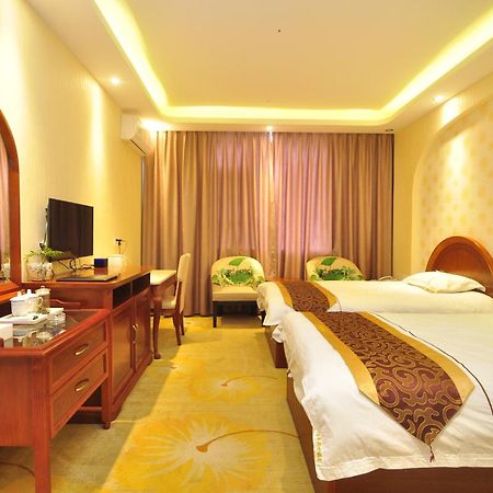 Bai Nian Sheng Shi Hotel Kunming Eksteriør bilde